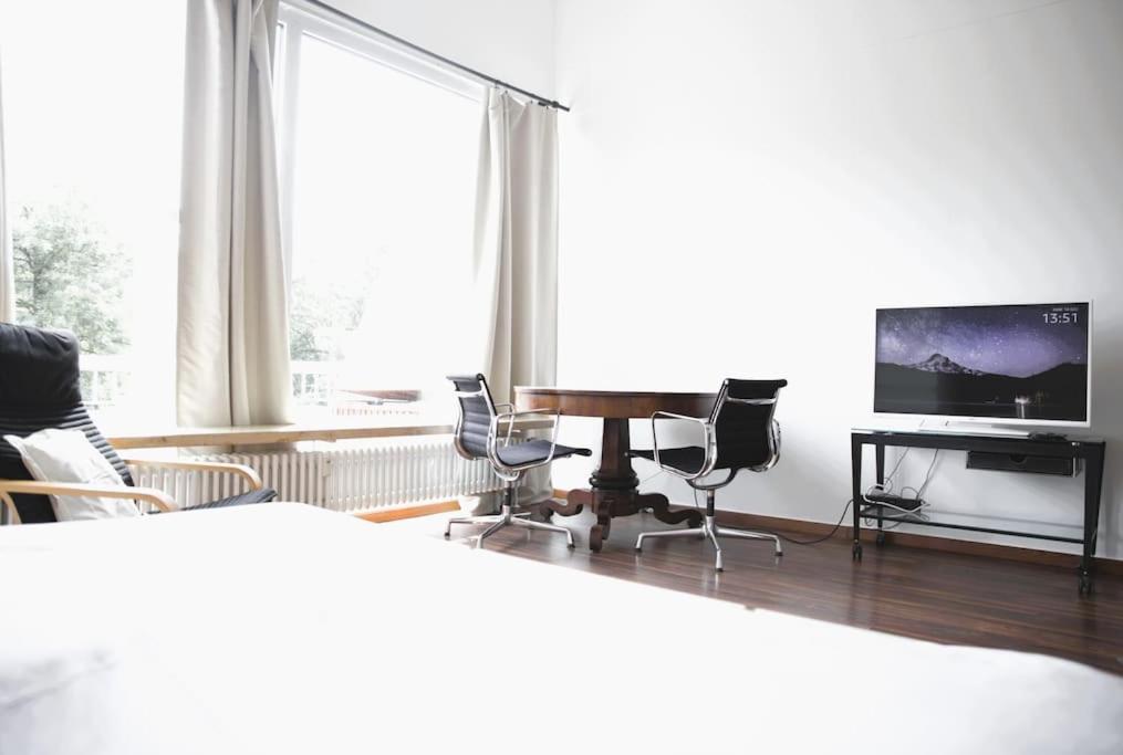 Apartamento Sunny & Cozy With Shared Swimming Pool Luxemburgo