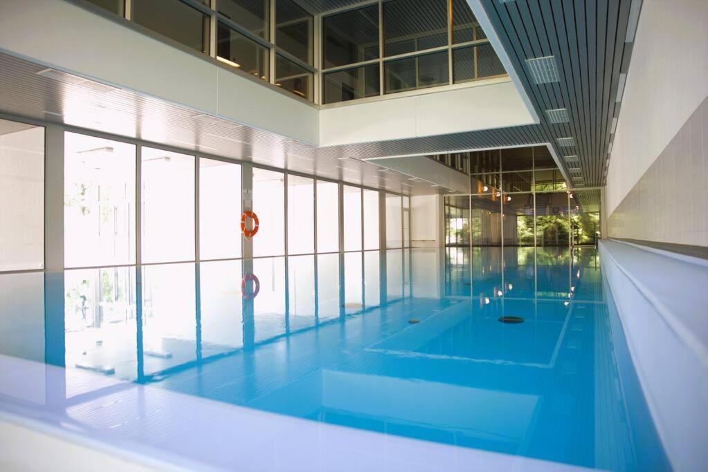 Sunny & Cozy With Shared Swimming Pool Apartamento